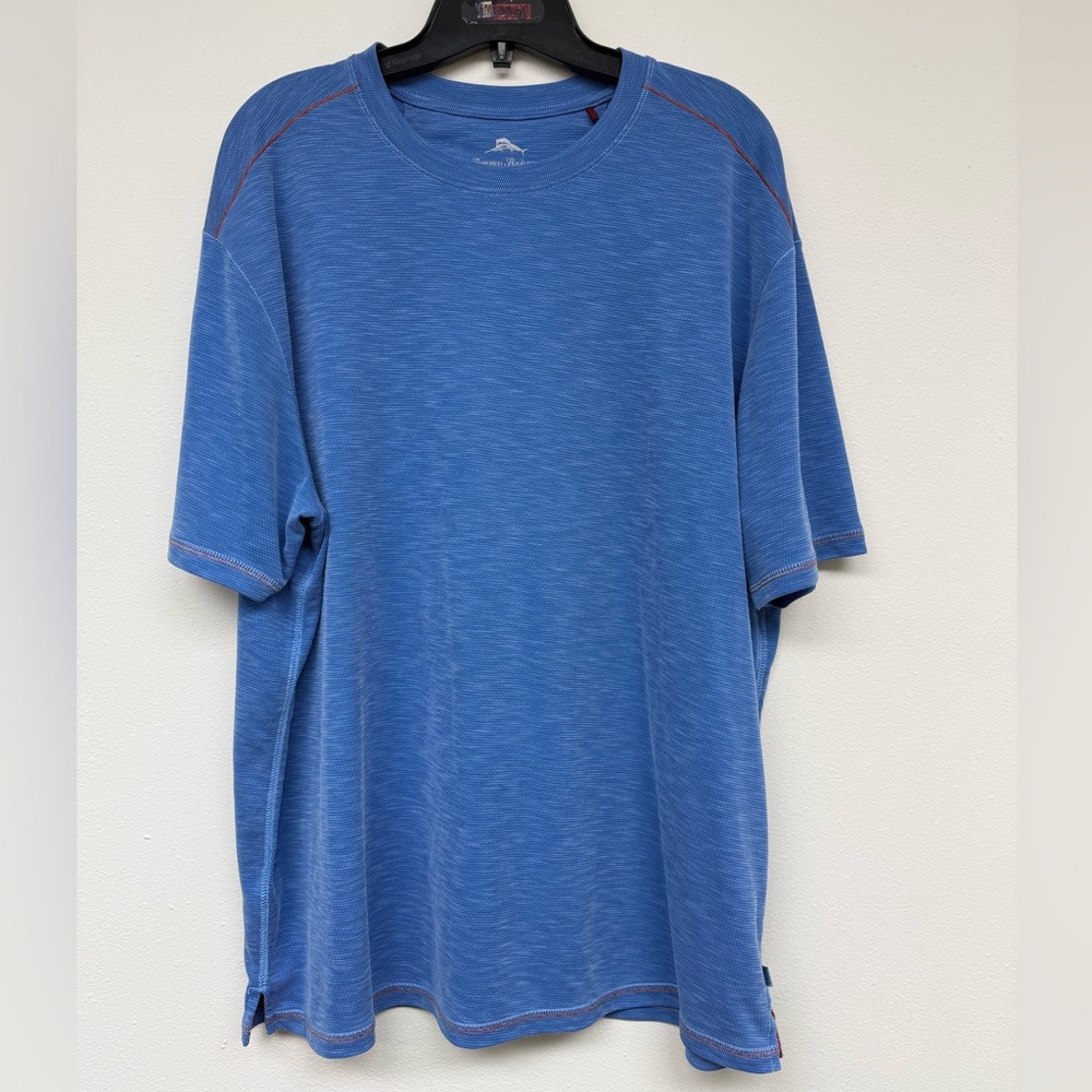 Tommy Bahama Blue Heathered Short-Sleeve Crew Shirt with Contrast Stitching